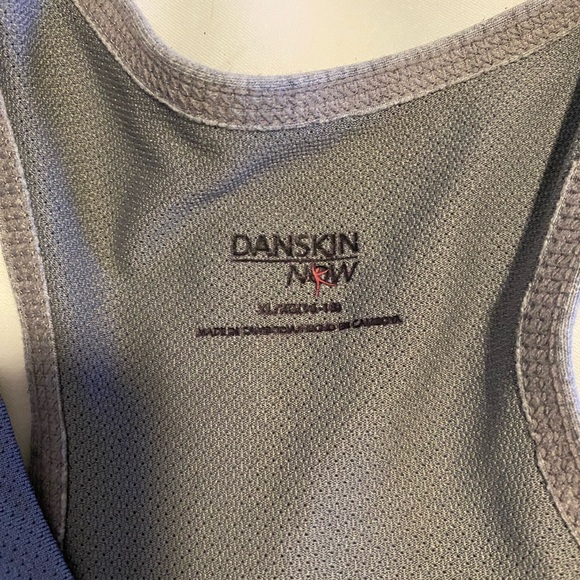 ATHLETIC WORKOUT GYM TOPS 2 NWOT - Picture 6 of 7